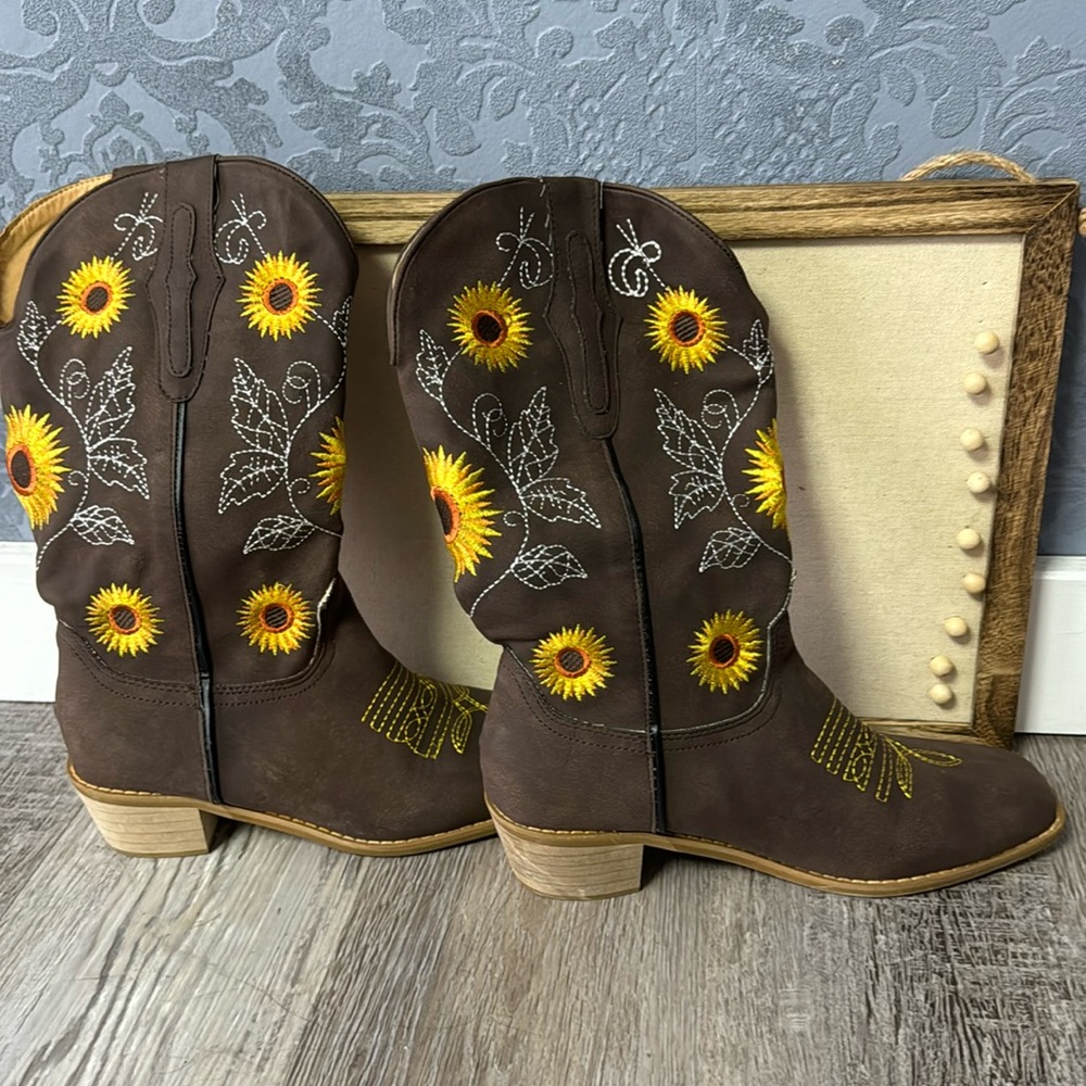 Sunflower boots